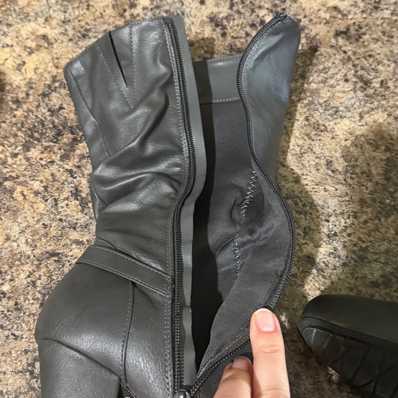 Nine West gray Dakota boots - Picture 12 of 16